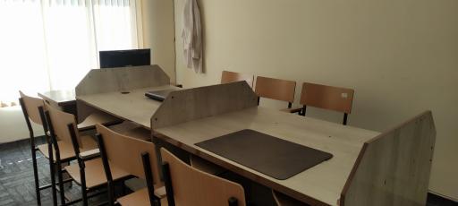 عکس آموزشگاه فنی و حرفه ای آزاد آوید