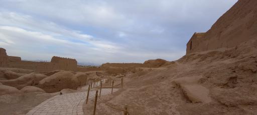 عکس نارین قلعه میبد