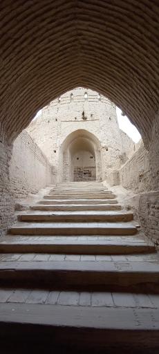 عکس نارین قلعه میبد