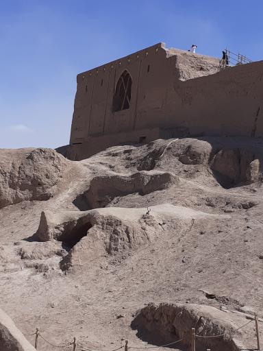 عکس نارین قلعه میبد