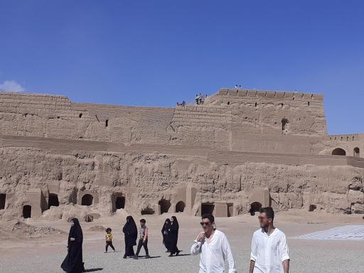 عکس نارین قلعه میبد