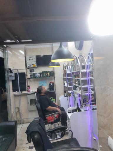 عکس آرایشگاه تی شین