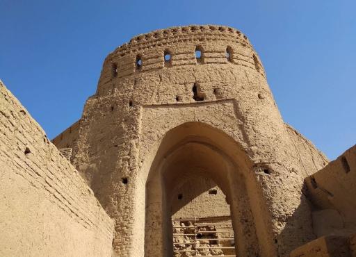 عکس نارین قلعه میبد