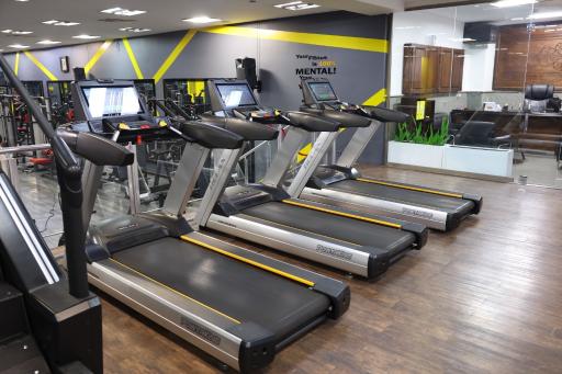 عکس بدنسازی مجموعه ورزشی موج