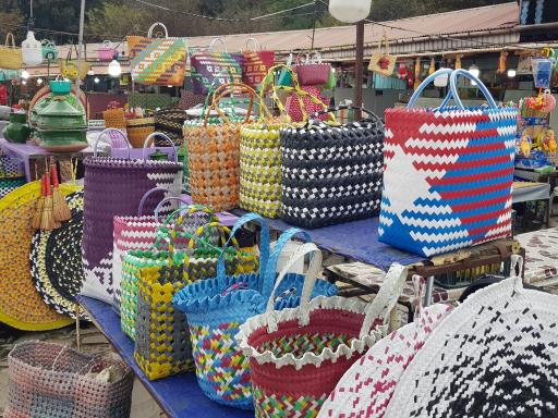 عکس بازارچه محلی ملاط