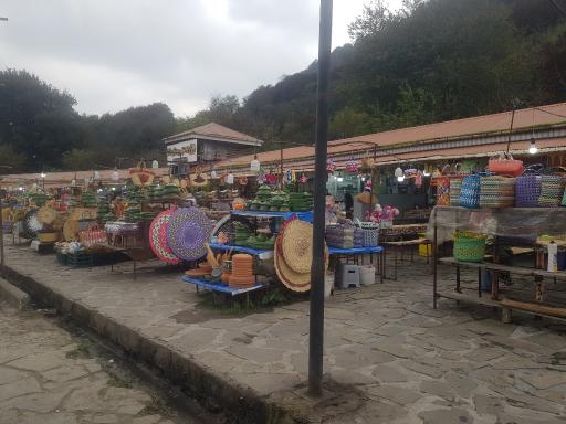 عکس بازارچه محلی ملاط