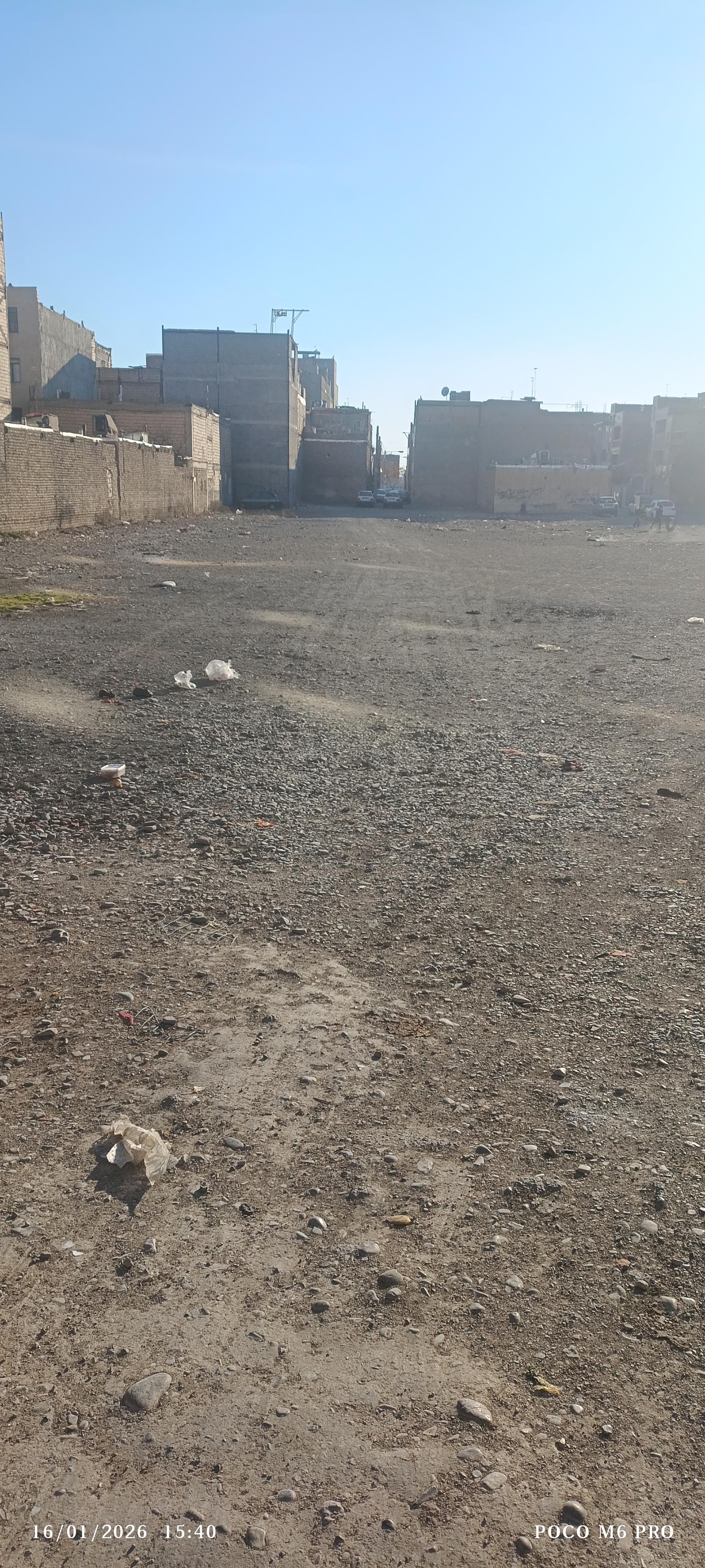 عکس زمین فوتبال خاکی