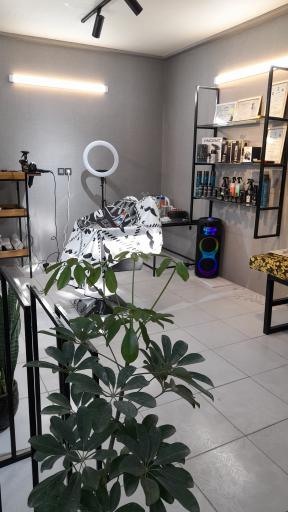 عکس آرایشگاه مردانه مو به مو