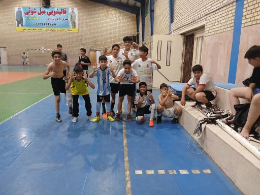 عکس سالن ورزشی فجر اسلام آباد