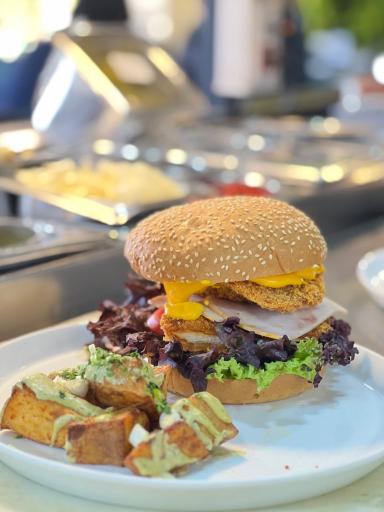 عکس کافه رستوران سیلو