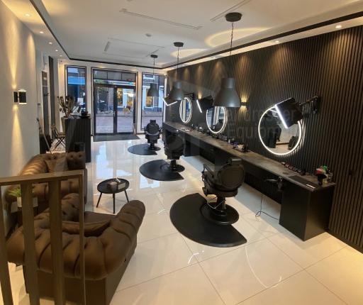 عکس تجهيزات آرایشگاه ماندگار 