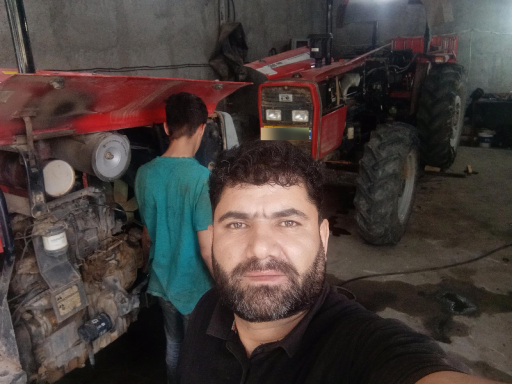 عکس تعمیرگاه تراکتور رضایی صداقت