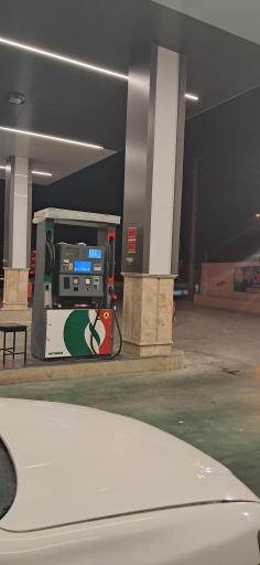 عکس پمپ بنزین فرح آباد 