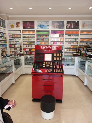 عکس آرایشی آدیش