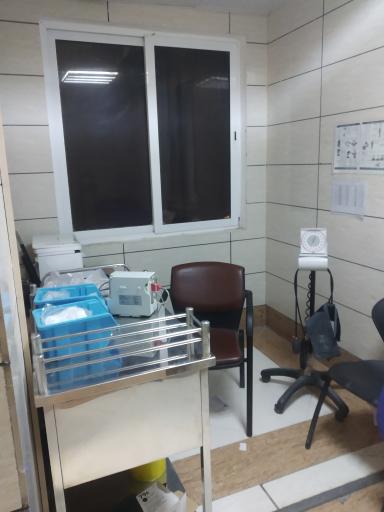 عکس بیمارستان دارالشفاء میرجاوه