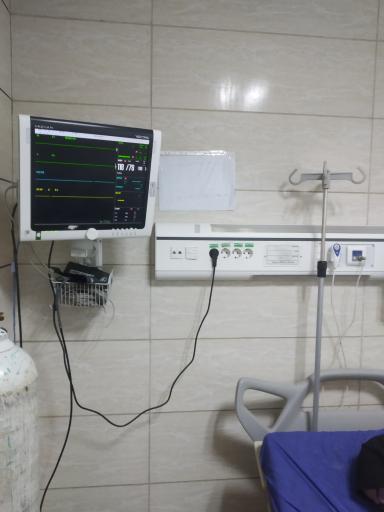 عکس بیمارستان دارالشفاء میرجاوه