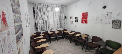 عکس آکادمی زبانهای خارجه هیراد