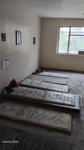 عکس آرامگاه فرهیختگان ادب و هنر