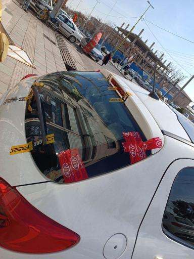 عکس شیشه اتومبیل داریوش (شعبه2)