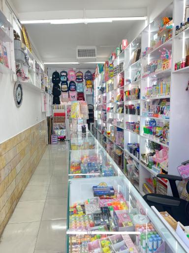 عکس نوشت افزار مدادرنگی