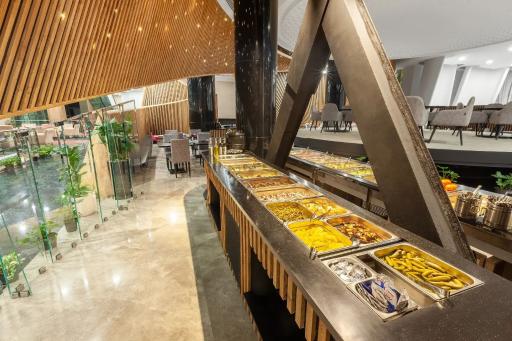 عکس رستوران راستین شاندیز