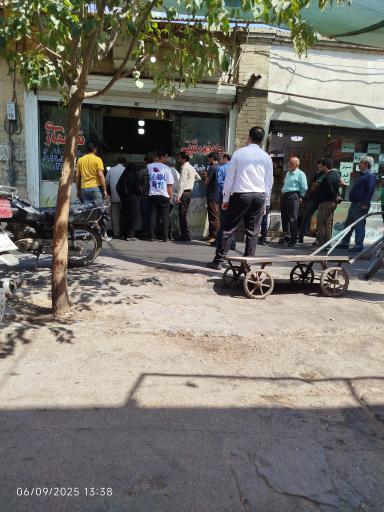 تهیه غذای شهبازی