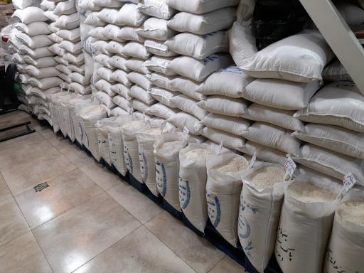 عکس برنج و حبوبات یکدانه