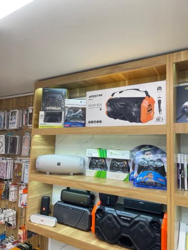 عکس امیر استور 