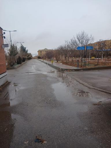عکس دانشکده فنی و حرفه ای بروجن