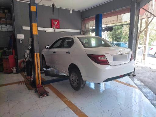 تعمیرگاه کیا موتور