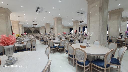 رستوران قصر نیلی 