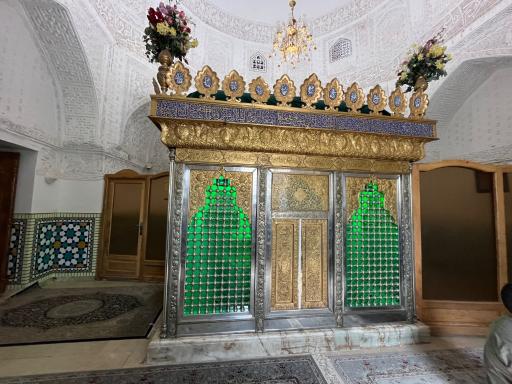 عکس امامزادگان احمد بن قاسم و فاطمه خاتون (ع)