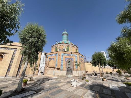 عکس امامزادگان احمد بن قاسم و فاطمه خاتون (ع)