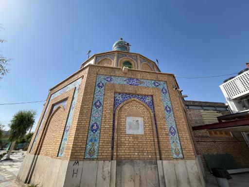 عکس امامزادگان احمد بن قاسم و فاطمه خاتون (ع)