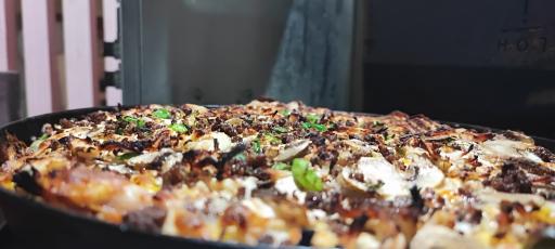 عکس پیتزا ستاره شهر