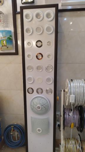 عکس الکتریکی ولت