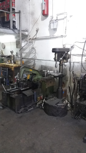 عکس خدمات فنی و مهندسی و تراشکاری سید