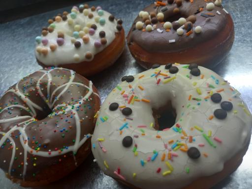 عکس قنادی گنج شیرین