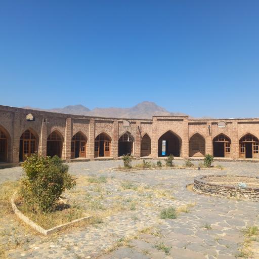 عکس کاروانسرای تاج آباد سفلی