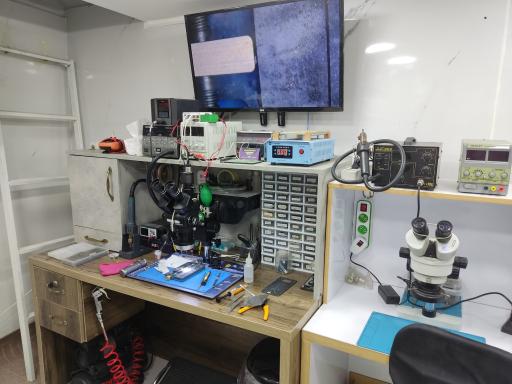 عکس تعمیرات موبایل یگانه