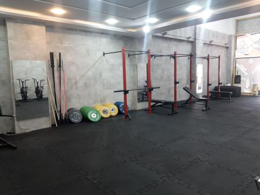 آکادمی ورزشی صخره سرخ