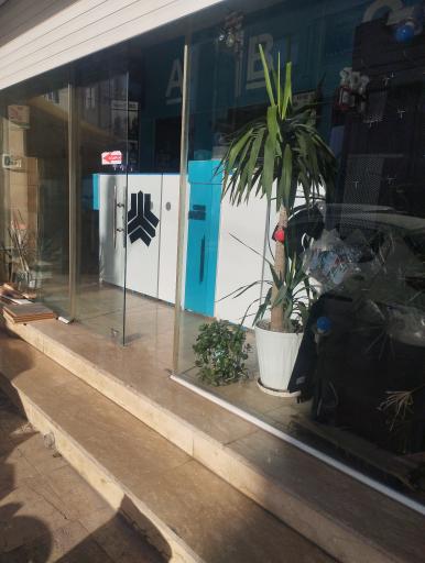 عکس فروشگاه لوازم خودرو نجفیان