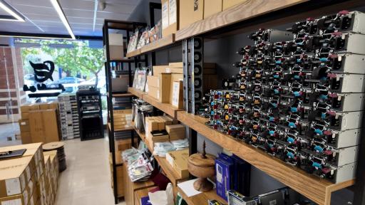 عکس فروشگاه تجهیزات شبکه فن نگار