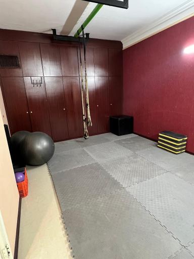 عکس باشگاه ورزشی تیوا جیم