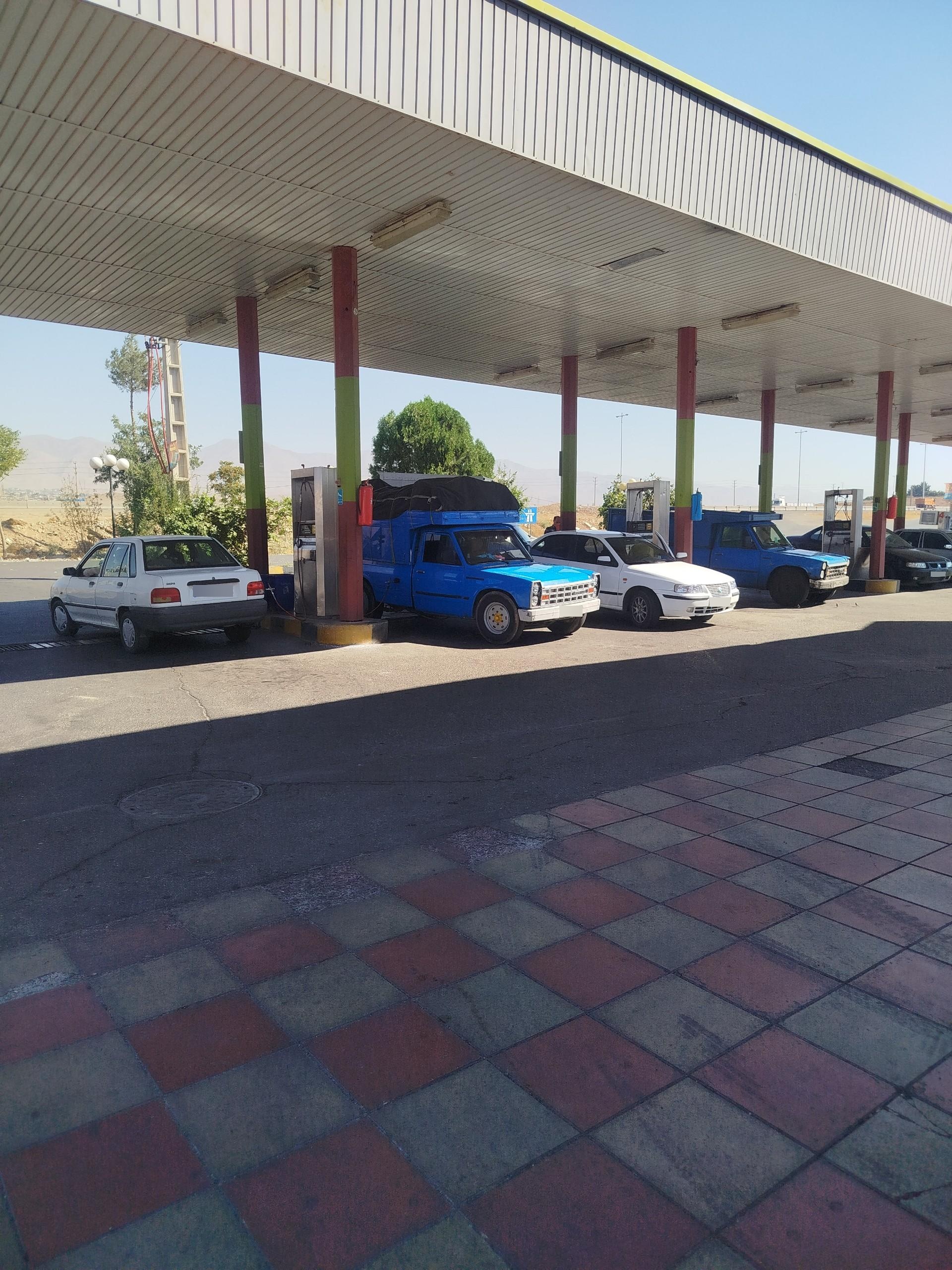 عکس پمپ گاز CNG فدک