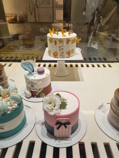 عکس نان سحر ( محله گلستان)