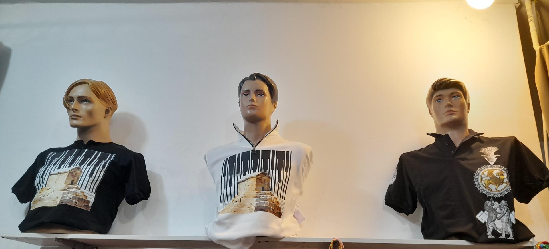 عکس لباس محلی آیت بهرامی 