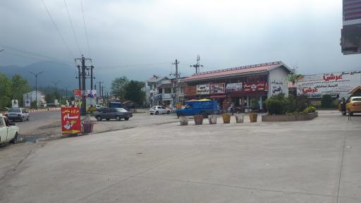 عکس پمپ بنزین ماکلوان