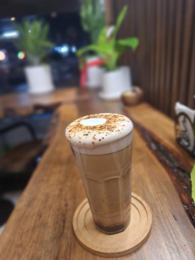 عکس کافه ماه