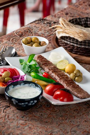 رستوران شهریار ارک تبریز